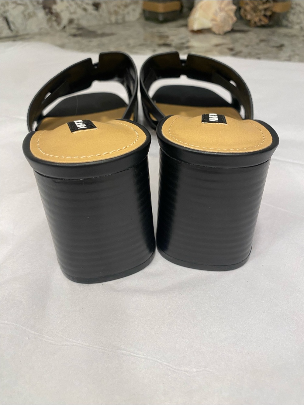Nine West Black Block Heel Slide Sandals H Strap Size 8.5M - Picture 8 of 10